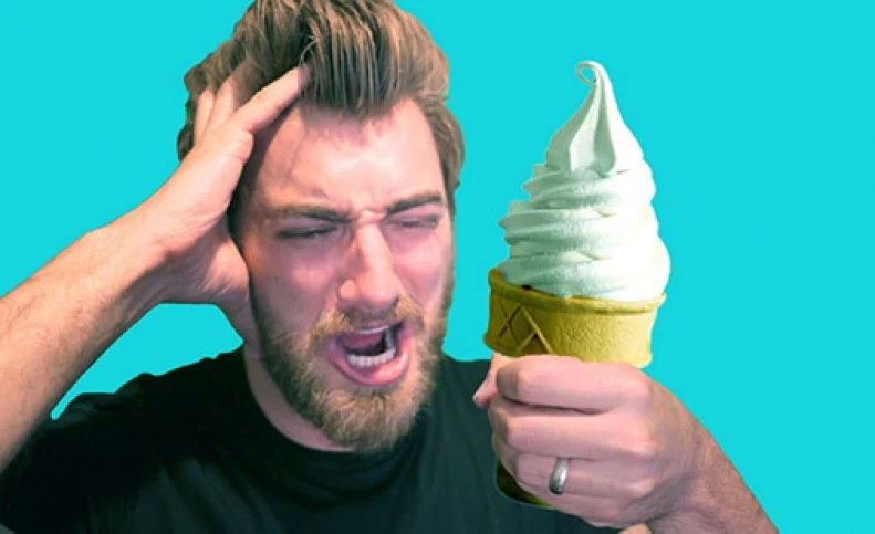 دلیل اصلی سردرد بعد خوردن بستنی چیه ؟