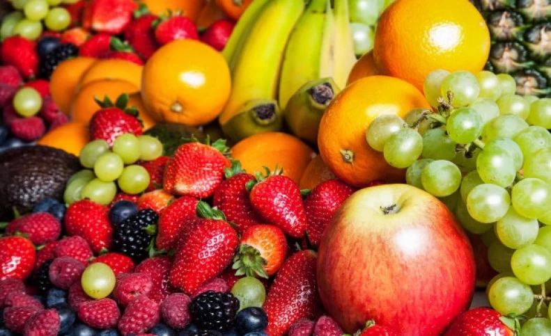 9 میوه کم قند را با خیال راحت روزانه مصرف کنید