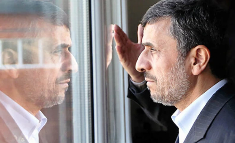 حضور و عدم حضور احمدی نژاد در مجمع تشخیص، تفاوتی ندارد/ او به‌دلیل توهمات و اشتباهات، خودش را تمام کرد