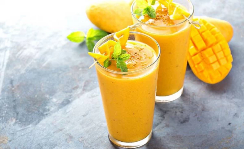 طرز تهیه اسموتی میوه‌ای، نوشیدنی خنک تابستانی