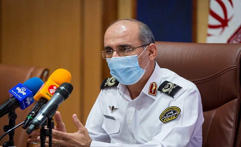 پلیس: هر حیوانی که داخل خودرو رها باشد مشمول برخورد می‌شود