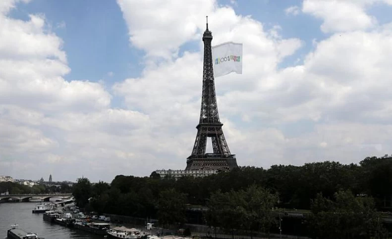 بحران در صنعت گردشگری فرانسه؛ آیا کمک‌های دولت رونق را به پاریس باز می‌گرداند؟