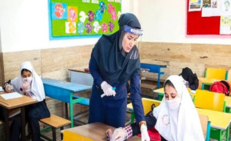 مدارس از آبان ماه به تدریج باز می شوند