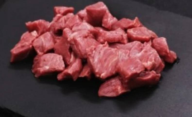 تکنیک سرآشپزها برای رفع بوی گوشت از غذا