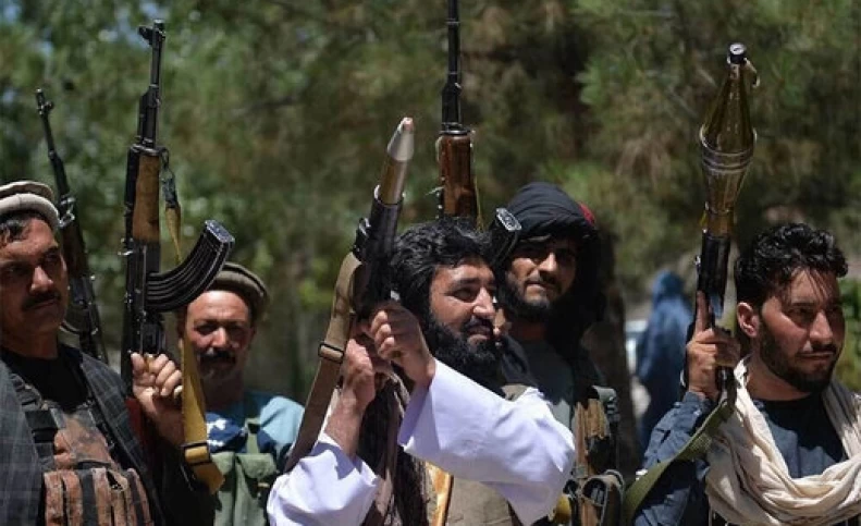 به این ۷ دلیل ایران باید با طالبان تعامل و گفت‌وگو کند