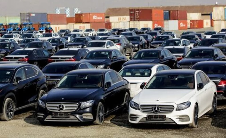 باز شدن پای خارجی‌ ها چه تاثیری در بازار خودرو داخل خواهد داشت؟