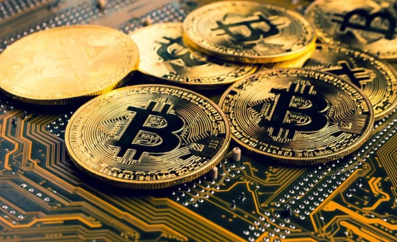 ناکامی بیت کوین در شکستن مقاومت ۴۳ هزار دلاری