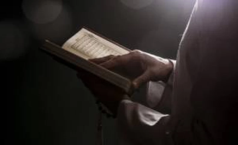 اولین بار چه کسی زیارت عاشورا را خواند؟