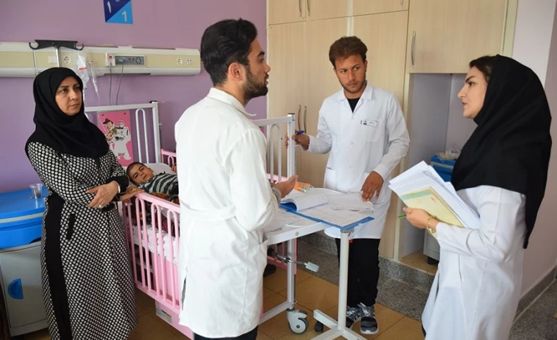آغاز آموزش تمامی دانشجویان از اوایل آبان/با تلفیق مجدد آموزش عالی و آموزش پزشکی مخالفم