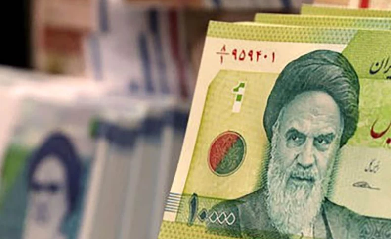 چقدر پول و سکه در دست مردم است؟
