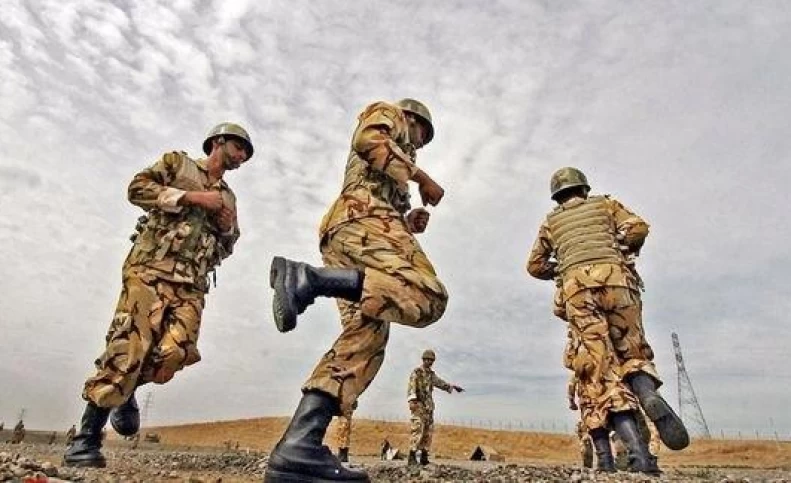 بخشودگی اضافه خدمت سربازان به مناسبت هفته ناجا