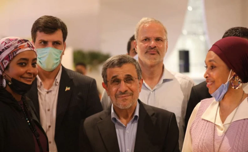 جدال بر سر احمدی‌نژاد؛ او فایزر زده است؟!