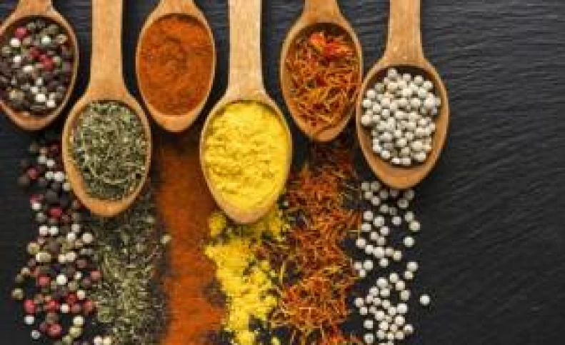 ادویه های مجاز و ممنوع در حاملگی