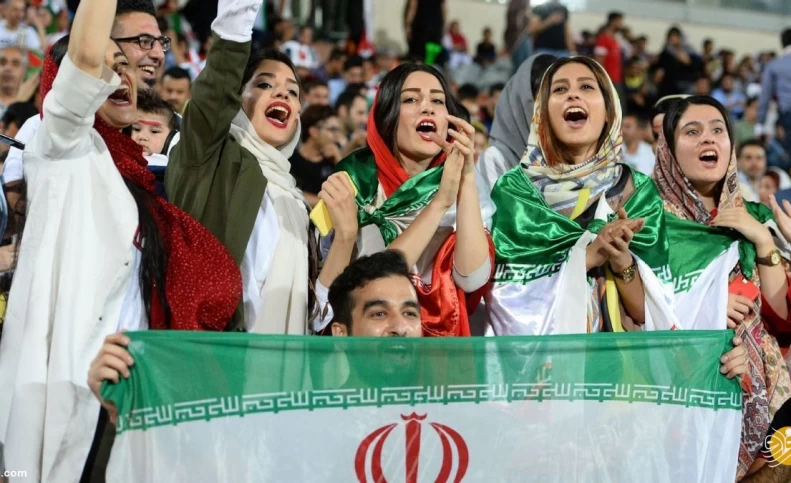 مجلس انقلابی و ورود زنان به ورزشگاه