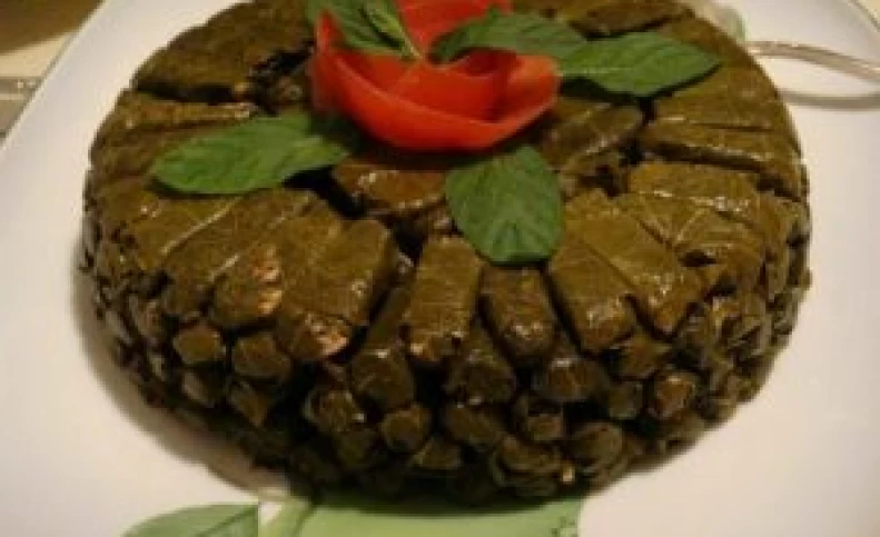 دلمه برگ مو طرز تهیه “دلمه برگ مو” غذای پرطرفدار ترکی