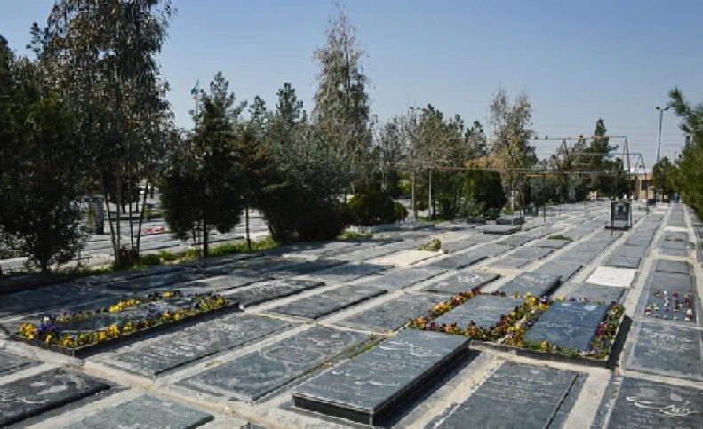ممنوعیت تصویر زنان روی آگهی ترحیم از کجا آمد؟