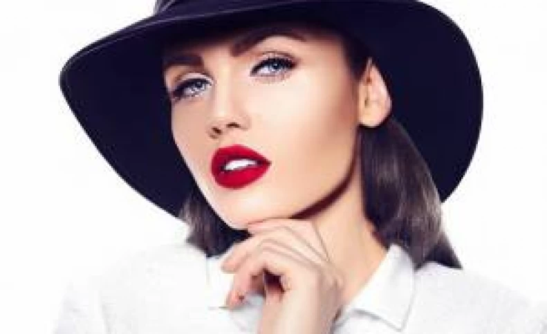 تکنیک های آرایشی برای آنکه جوان تر به نظر برسید