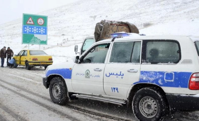 برف و باران در جاده‌های ۷ استان کشور