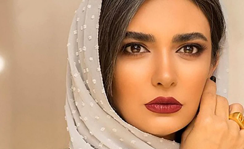 رفتار تحقیر آمیز لیندا کیانی / تقلید از نیوشا ضیغمی و بهاره رهنما ! + عکس