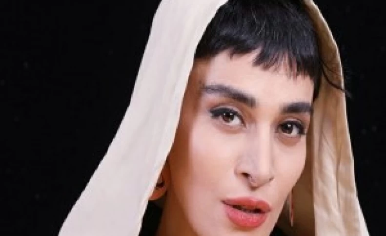 فیگور عجیب خانم بازیگر / شبیه خفاش شده چرا؟!