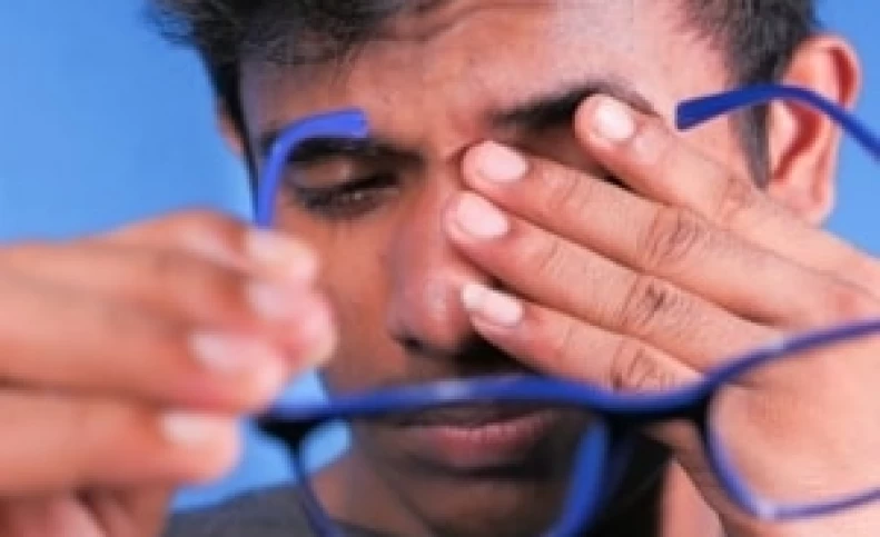 علت مهم خستگی و سوزش چشمان شما