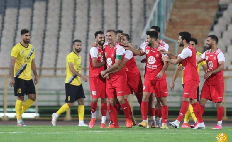 روز و ساعت بازی فوتبال سپاهان – پرسپولیس