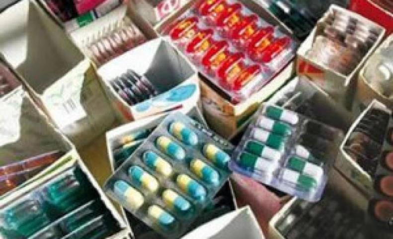 کشف 2 انبار از داروهای احتکار شده در تهران