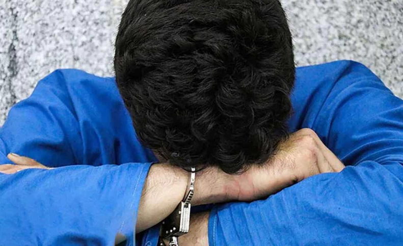 فیلمبرداری از زنان در اتاق پرو فروشگاهی در شهرک غرب تهران