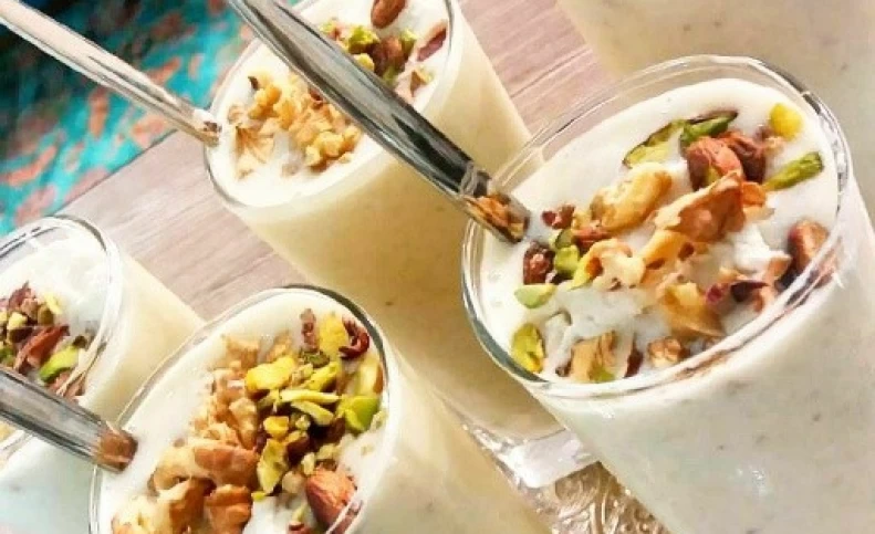 طرز تهیه حرفه ای شیر پسته با روش کافه ای ها