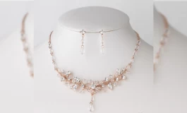 زیورآلات رزگلد را با چه لباسی ست کنیم؟