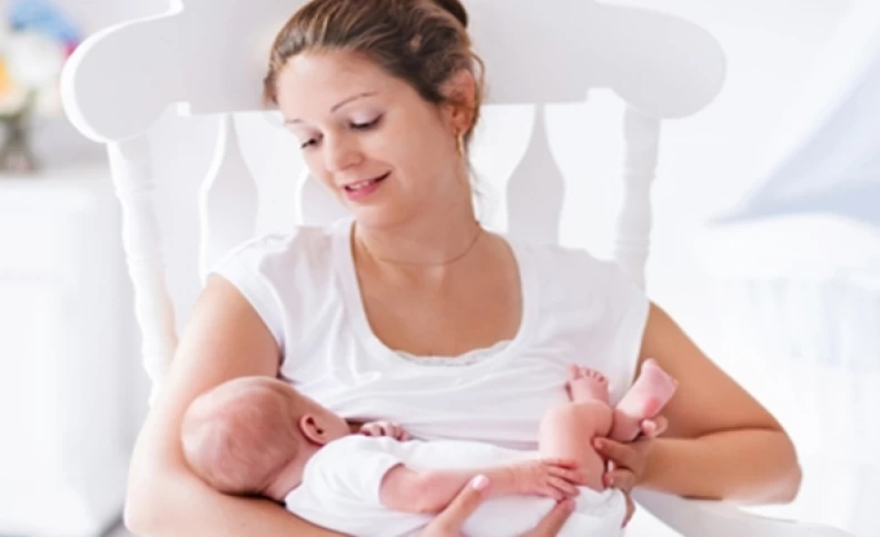 مزیت های شیر دادن به نوزاد برای مادر