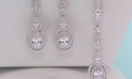 نیم ست گردنبند و گوشواره طلا فوق العاده لوکس + تصاویر