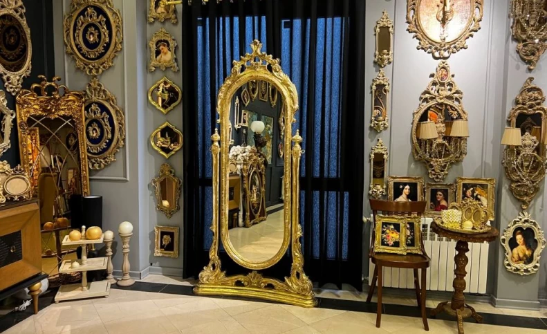 از قاب آینه دست ساز تا دوره آموزشی تابلو پتینه؛ هنر کلاسیک چگونه به یک سرمایه گذاری هنری تبدیل شد؟