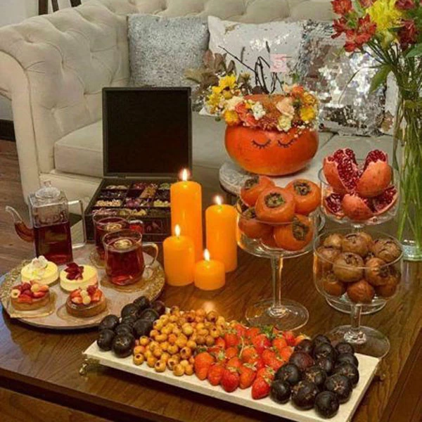تزیین میز شب یلدا تزیین میز شب یلدا ساده و شیک جدیدترین تزیینات شب یلدا تزیین سفره یلدا با برگ پاییزی تزیین شب یلدا سنتی تزیین شب یلدا برای عروس تزیین سفره شب یلدا لاکچری عروس سفره شب یلدا امسال تزیین سفره شب یلدا روی زمین jcddk ldc af dgnh